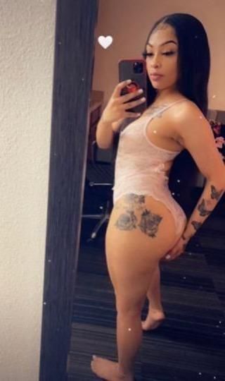 Hey my name is Kitty😻 im the bitch gf girl of your dreams 😍💦 come let me satisfy your everyneed baby 💯💯 🥰 & sum prett...